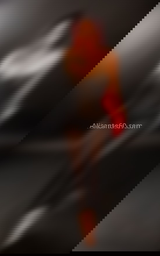 Celeste, simpática joven. 691292810. Citas en ALICANTE, ALICANTE. www.alicante69.com.