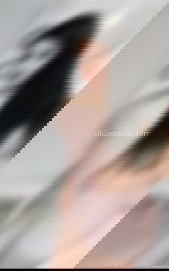 Sofía, linda colombiana de 22 años. 634150184. Citas en ALICANTE, ALICANTE. www.alicante69.com.