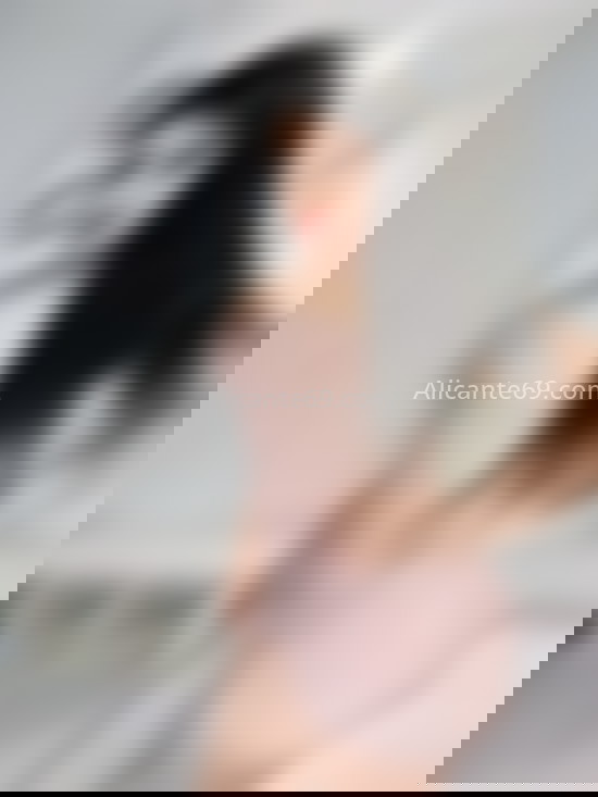 Sofía, linda colombiana de 22 años. 634150184. Citas en ALICANTE, ALICANTE. www.alicante69.com.
