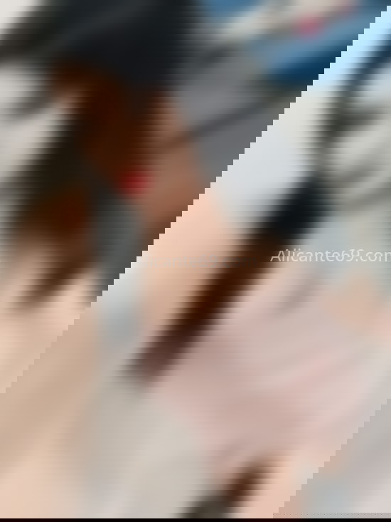 Sofía, linda colombiana de 22 años. 634150184. Citas en ALICANTE, ALICANTE. www.alicante69.com.