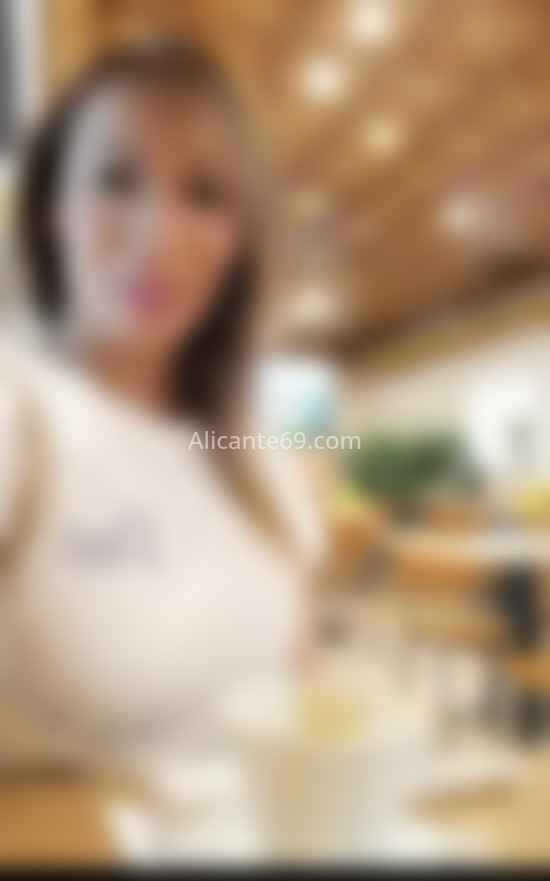 Camila, trans latina enrollada . 642144049. Citas en ALICANTE, ALICANTE. www.alicante69.com.