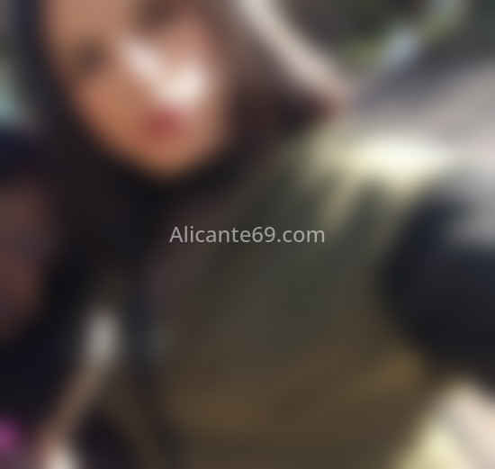 Lucia, trans española recién llegada . 644095357. Citas en ALICANTE, ALICANTE. www.alicante69.com.