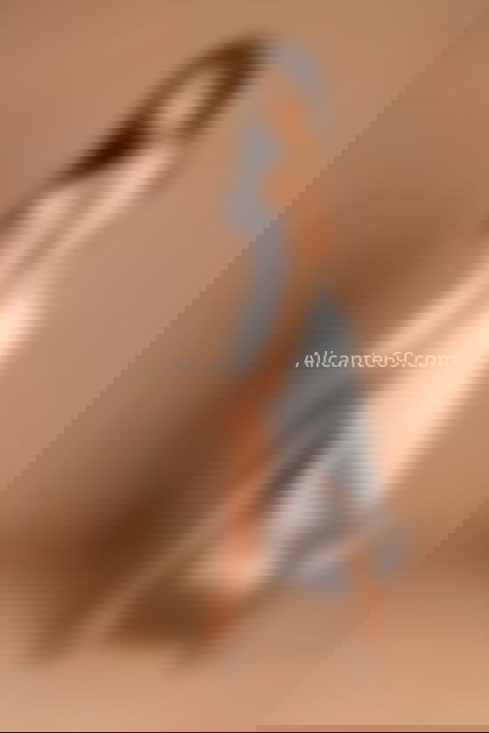 Sofi, colombiana muy maja. 637285428. Citas en ALICANTE, ALICANTE. www.alicante69.com.