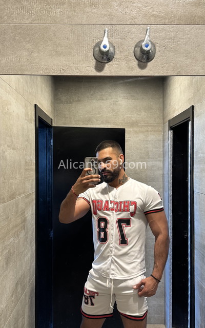 Lucas, latino moreno exótico. 627501256. Citas en ALICANTE, ALICANTE. www.alicante69.com.