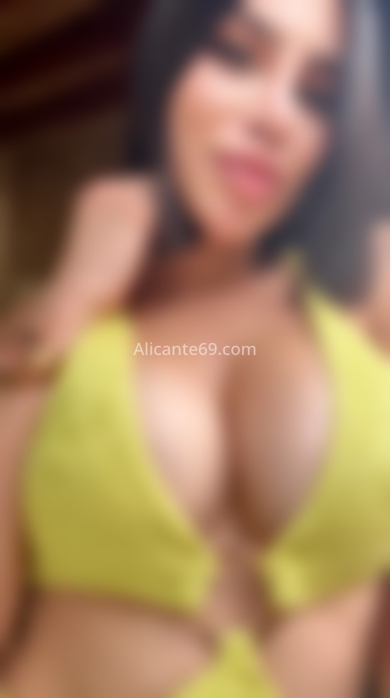 Carol, guapa trans colombiana. 615350191. Citas en ALICANTE, ALICANTE. www.alicante69.com.