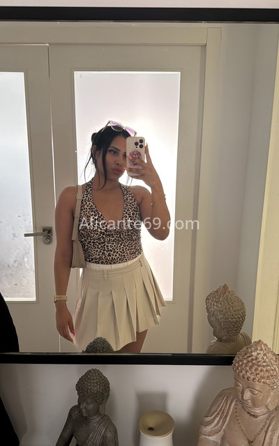 Carla, brasileña muy sociable. 613362780. Citas en ALICANTE, ALICANTE. www.alicante69.com.
