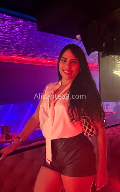Carla, brasileña muy sociable. 613362780. Citas en ALICANTE, ALICANTE. www.alicante69.com.