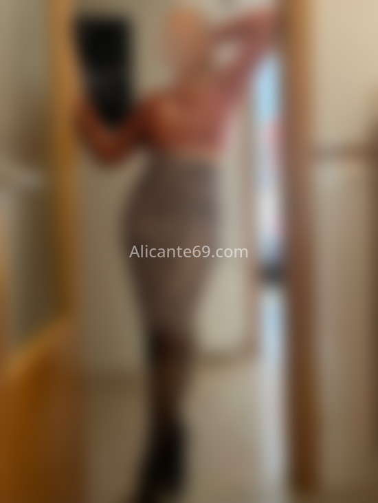 Valentina, mujer española. 640527487. Citas en ALICANTE, ALICANTE. www.alicante69.com.