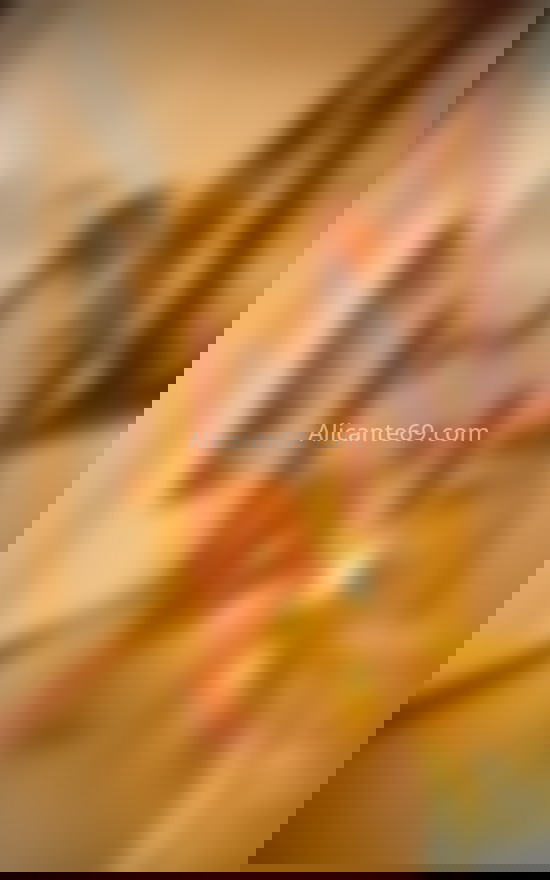 Greys, una rubia encantadora. 659727618. Citas en ALICANTE, ALICANTE. www.alicante69.com.