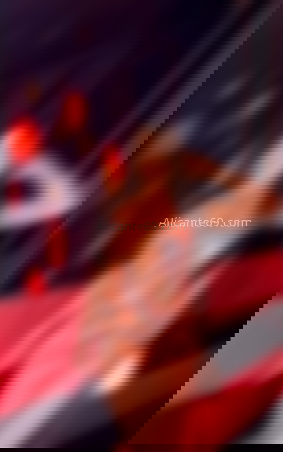 Violeta, muy fiestera y extrovertida. 666571262. Citas en ALICANTE, ALICANTE. www.alicante69.com.