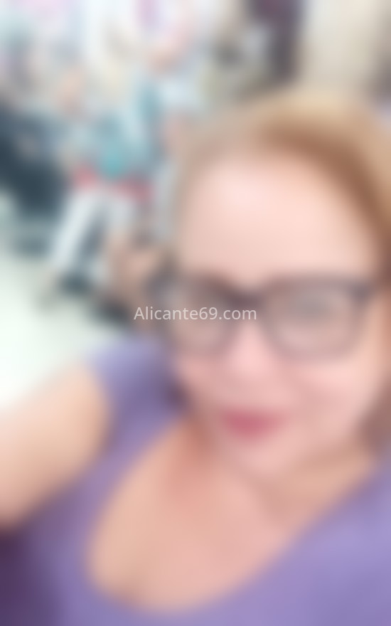 Verónica madura colombiana vallecas. 642856143. Citas en ALICANTE, ALICANTE. www.alicante69.com.