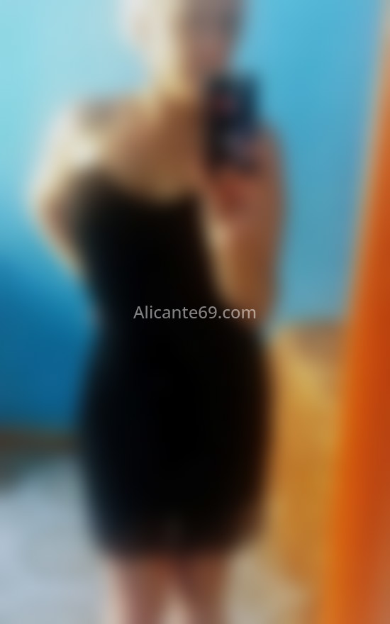 Sansa, mujer europea muy elegante. 699353592. Citas en ALICANTE, ALICANTE. www.alicante69.com.