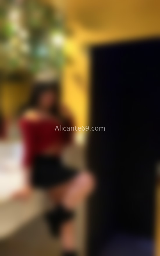 Nicole. 638407172. Citas en ALICANTE, ALICANTE. www.alicante69.com.