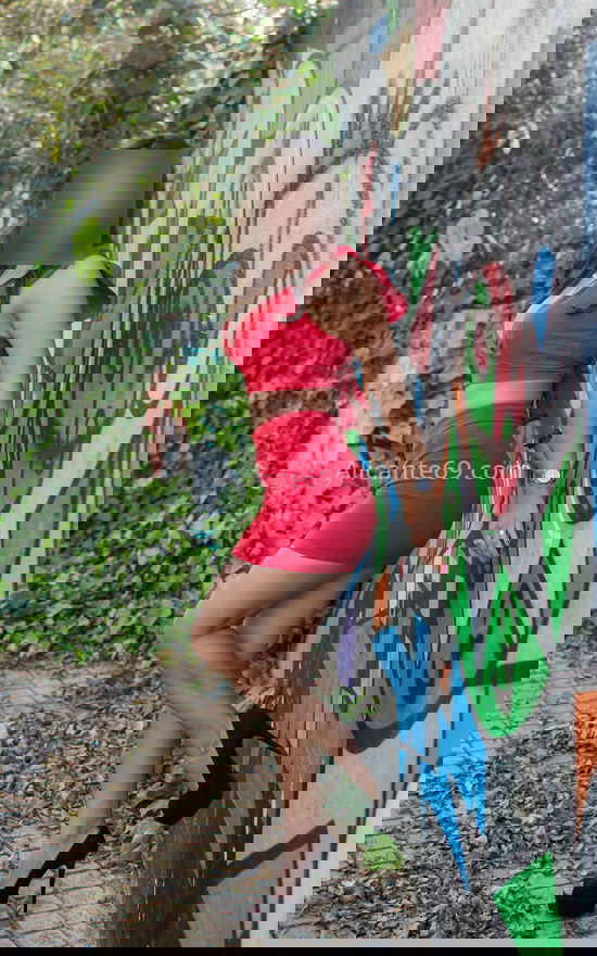 Vicky, buscando explorar mundo. 631290051. Citas en ALICANTE, ALICANTE. www.alicante69.com.
