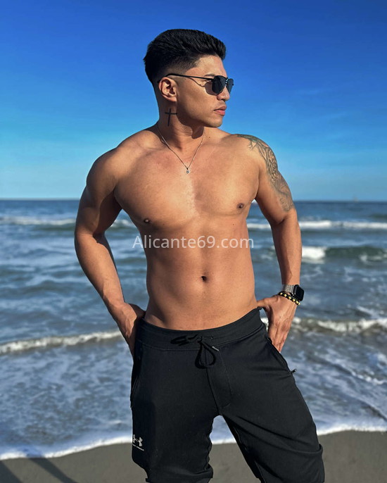 Marlon. 610422726. Citas en ALICANTE, ALICANTE. www.alicante69.com.