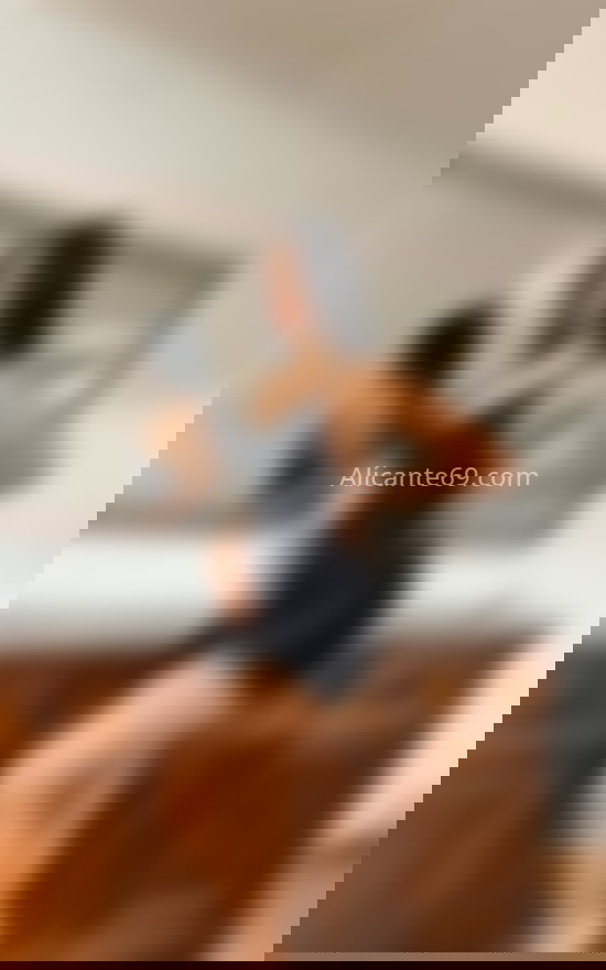 Aisha, venezolana recién llegada. 603336770. Citas en ALICANTE, ALICANTE. www.alicante69.com.