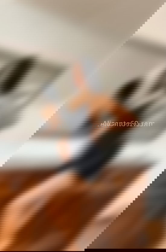 Aisha, venezolana recién llegada. 603336770. Citas en ALICANTE, ALICANTE. www.alicante69.com.