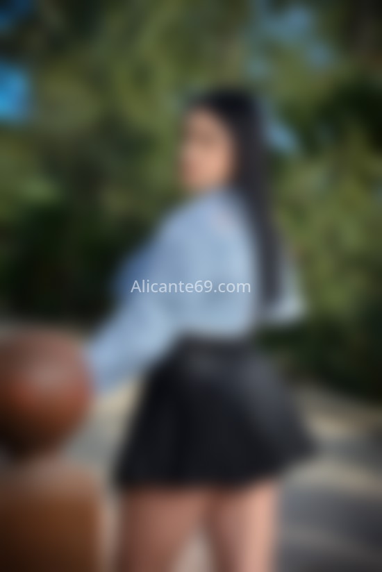 Danna, bella y elegante latina. 623590749. Citas en ALICANTE, ALICANTE. www.alicante69.com.