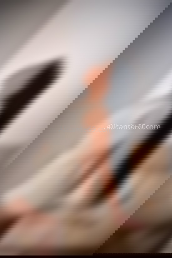 Dana, encantadora jovencita. 642499652. Citas en ALICANTE, ALICANTE. www.alicante69.com.