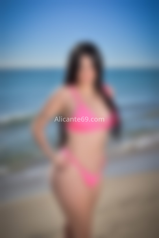 Mia, joven colombiana. 643180245. Citas en ALICANTE, ALICANTE. www.alicante69.com.