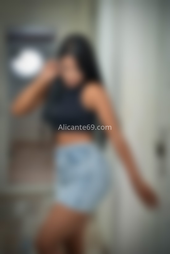 Zoe, morenaza latina. 623590749. Citas en ALICANTE, ALICANTE. www.alicante69.com.