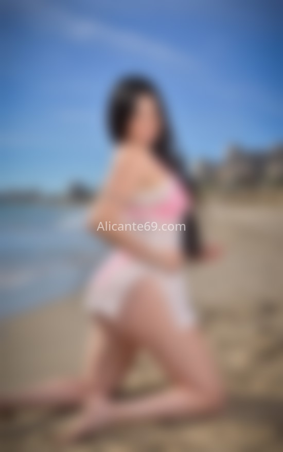 Mia, joven colombiana. 643180245. Citas en ALICANTE, ALICANTE. www.alicante69.com.