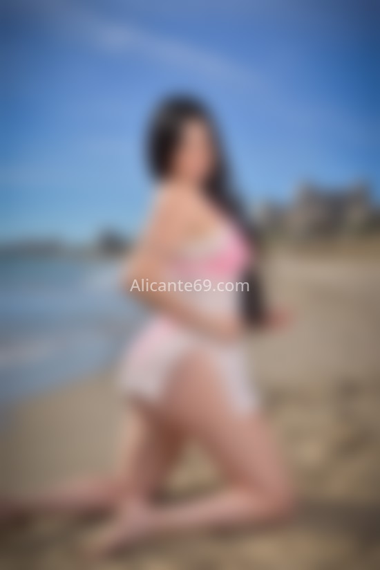 Mia, joven colombiana. 643180245. Citas en ALICANTE, ALICANTE. www.alicante69.com.