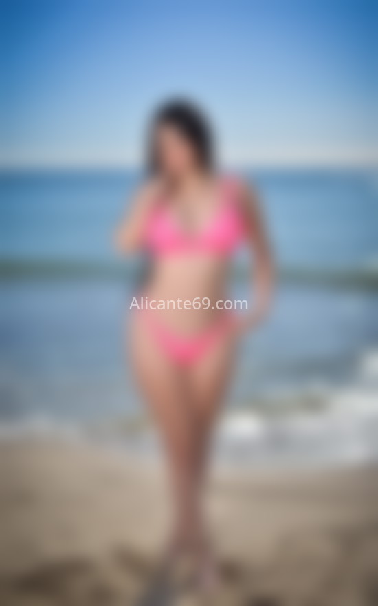 Mia, joven colombiana. 643180245. Citas en ALICANTE, ALICANTE. www.alicante69.com.