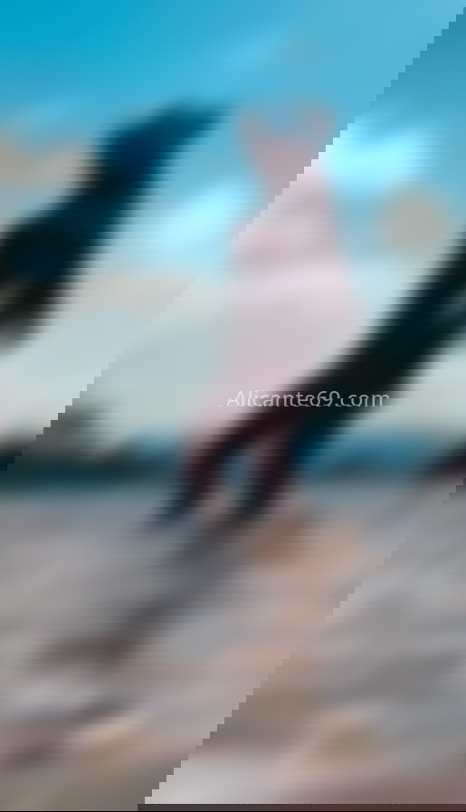 Samanta, joven latina . 613653854. Citas en ALICANTE, ALICANTE. www.alicante69.com.