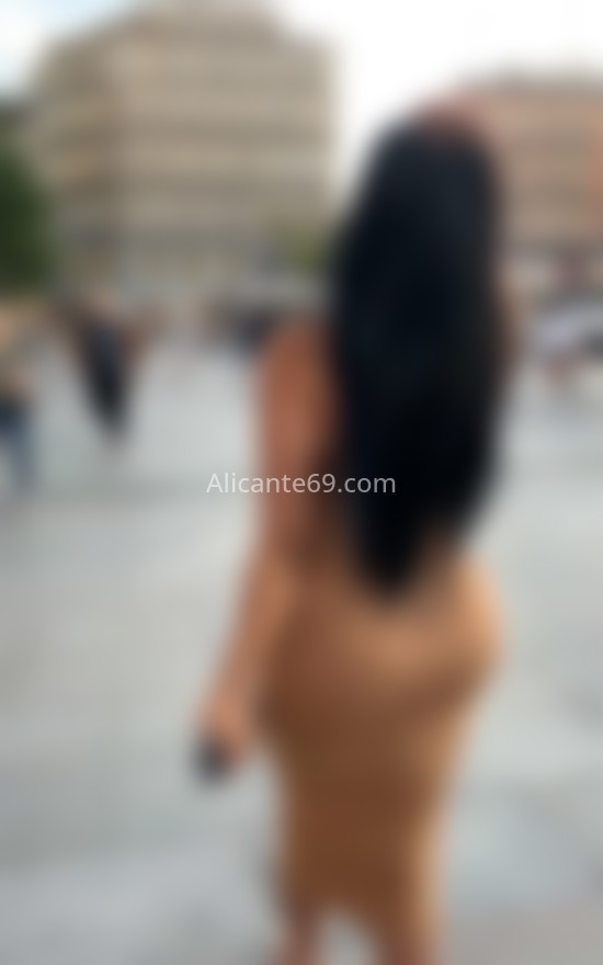 Latina pelinegra, nueva en Alicante. 607805741. Citas en ALICANTE, ALICANTE. www.alicante69.com.