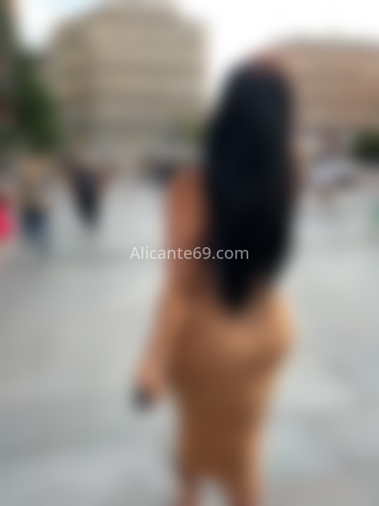 Latina pelinegra, nueva en Alicante. 607805741. Citas en ALICANTE, ALICANTE. www.alicante69.com.