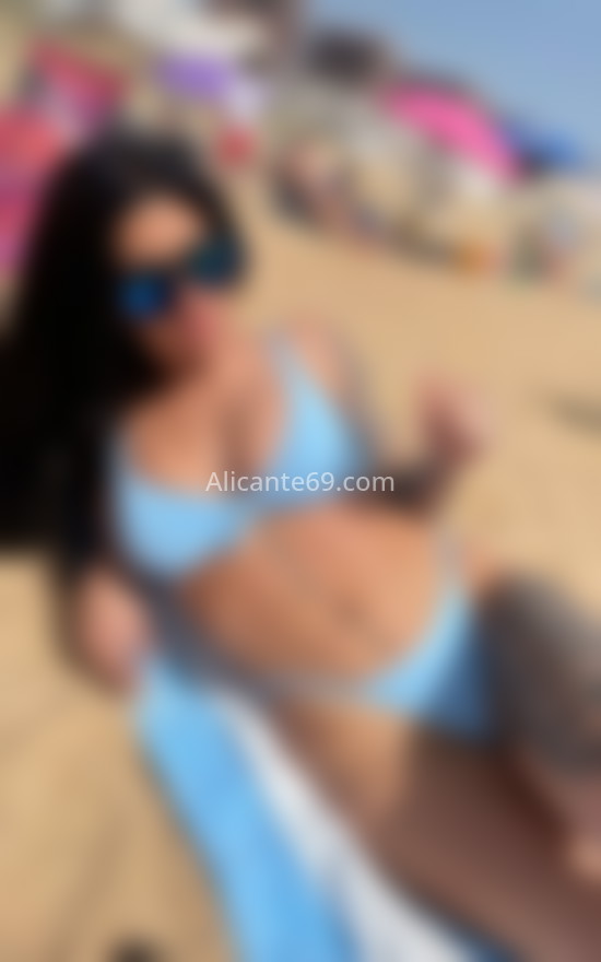 Andrea, sevillana. 628933694. Citas en ALICANTE, ALICANTE. www.alicante69.com.