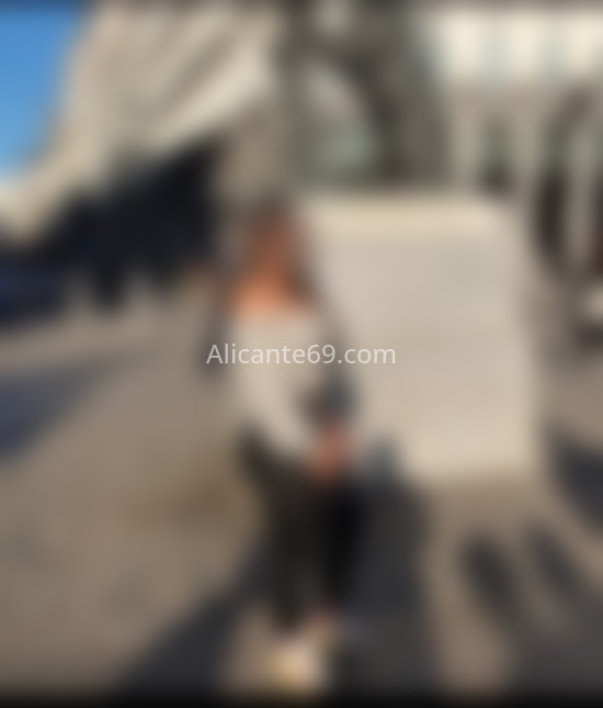 Daniela, morena encantadora. 602674677. Citas en ALICANTE, ALICANTE. www.alicante69.com.