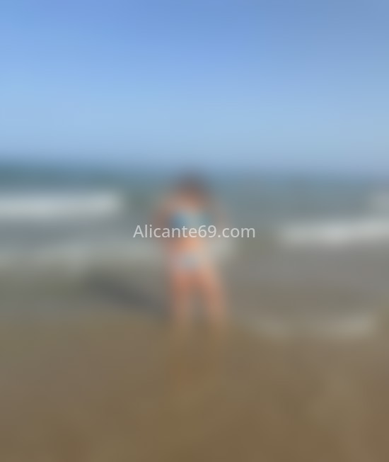 Daniela, morena encantadora. 602674677. Citas en ALICANTE, ALICANTE. www.alicante69.com.