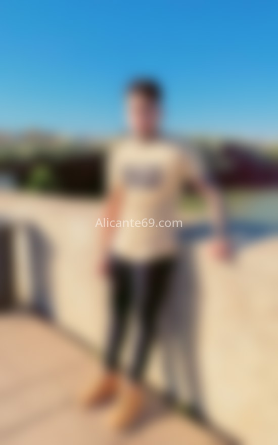 Lion. 614242364. Citas en ALICANTE, ALICANTE. www.alicante69.com.