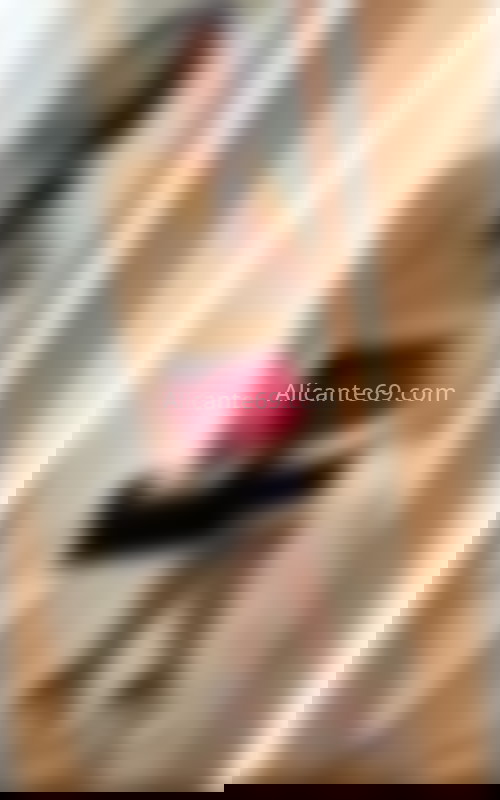 Renata Ferraz, mujer brasileña. 613073739. Citas en ALICANTE, ALICANTE. www.alicante69.com.