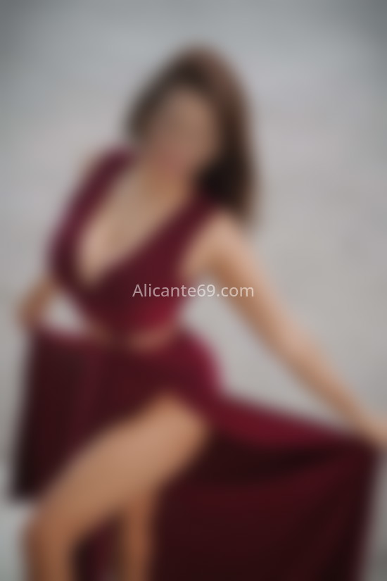 Joven nueva con ganas de experimentar. 660188754. Citas en ALICANTE, ALICANTE. www.alicante69.com.