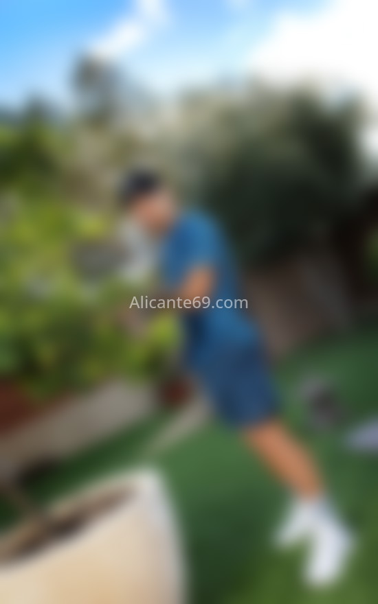 Gregorio, latino extrovertido. 624776136. Citas en ALICANTE, ALICANTE. www.alicante69.com.