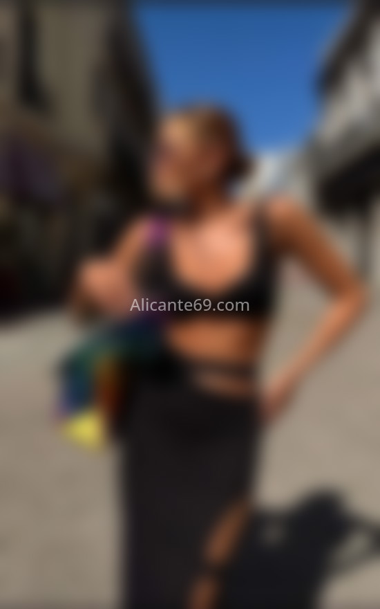 Zara. 661129783. Citas en ALICANTE, ALICANTE. www.alicante69.com.