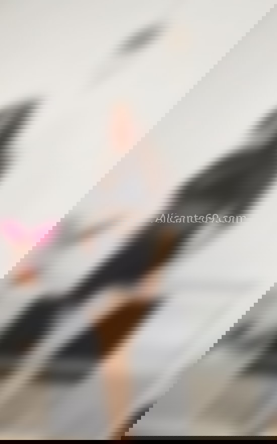 Camila . 695758297. Citas en ALICANTE, ALICANTE. www.alicante69.com.
