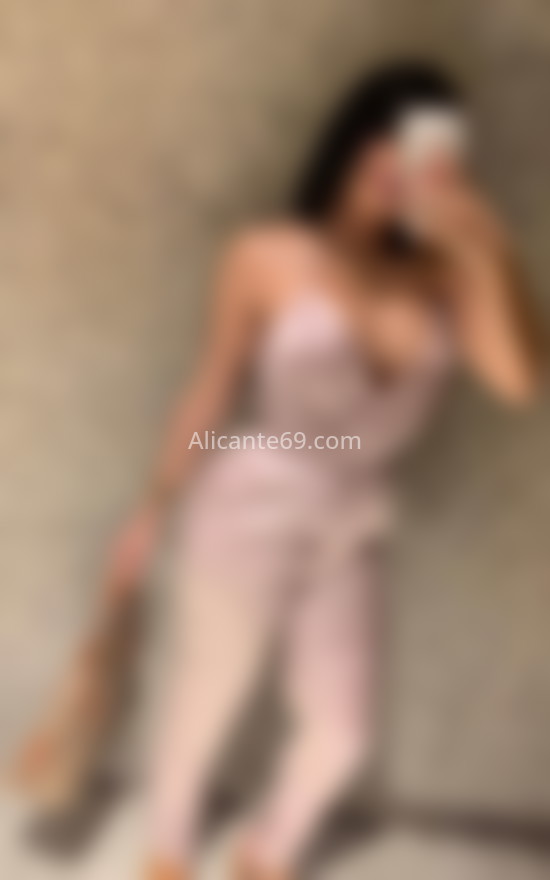 Hermosa amante ideal Torrevieja . 680737208. Citas en ALICANTE, ALICANTE. www.alicante69.com.