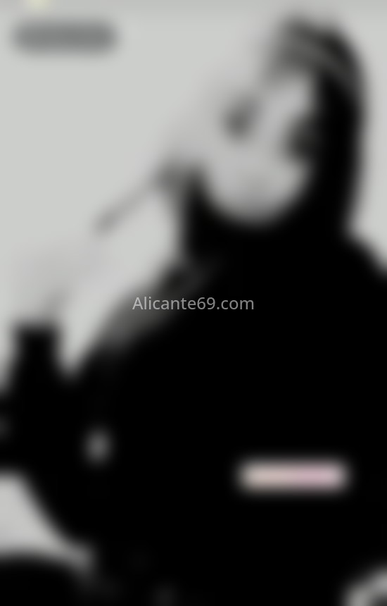 Marta, chica trans. 613203880. Citas en ALICANTE, ALICANTE. www.alicante69.com.