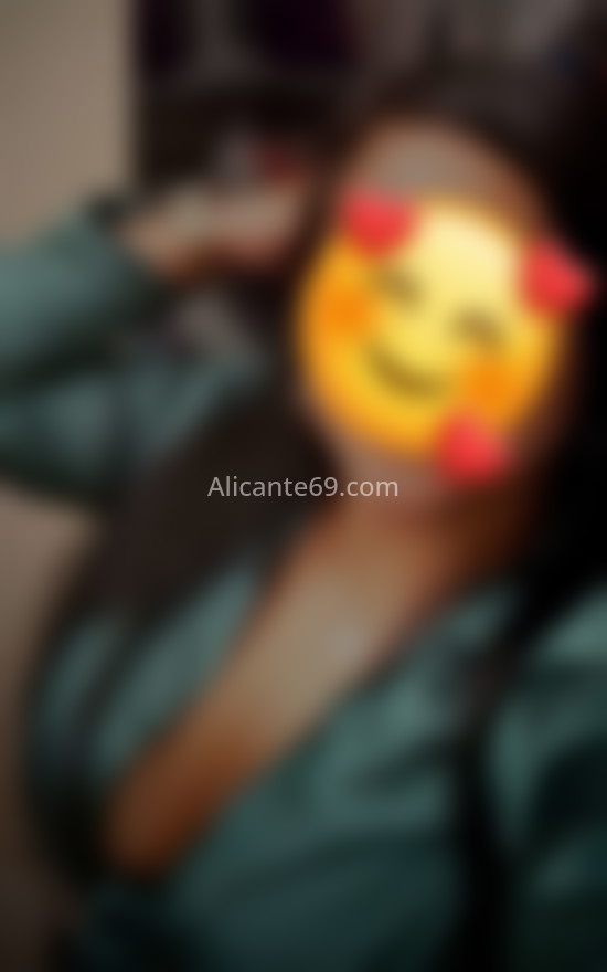 Sami, joven latina, novedad en Elche. 643038277. Citas en ALICANTE, ALICANTE. www.alicante69.com.