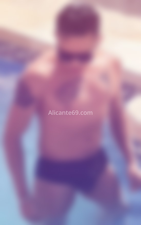 Daniel, chico latino. 661053339. Citas en ALICANTE, ALICANTE. www.alicante69.com.