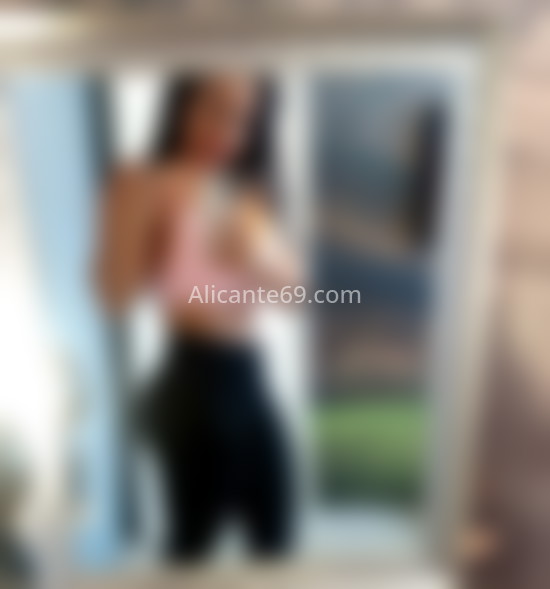 Latina juguetona. 602695128. Citas en ALICANTE, ALICANTE. www.alicante69.com.