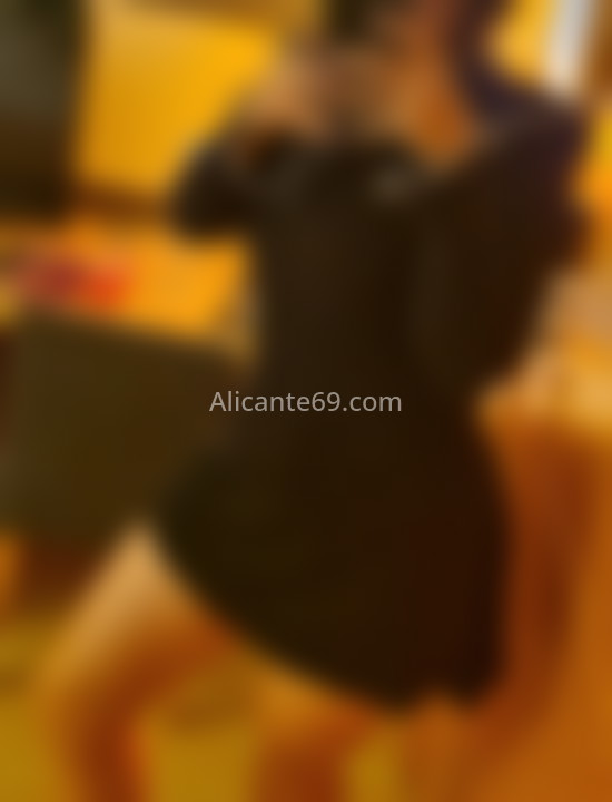 Alina, espontánea y alegre. 625958198. Citas en ALICANTE, ALICANTE. www.alicante69.com.