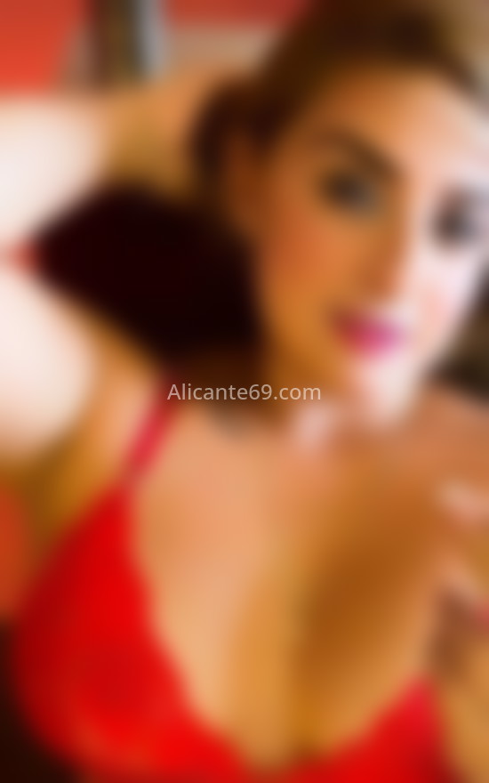 Andrea. 613827424. Citas en ALICANTE, ALICANTE. www.alicante69.com.