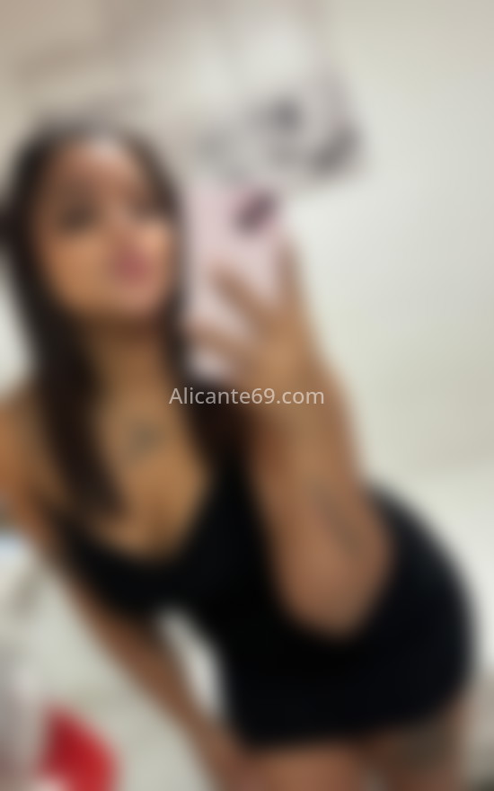 Angelica, jovencita latina. 643617802. Citas en ALICANTE, ALICANTE. www.alicante69.com.