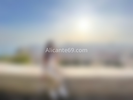 Hanna, jovencita encantadora . 621476351. Citas en ALICANTE, ALICANTE. www.alicante69.com.
