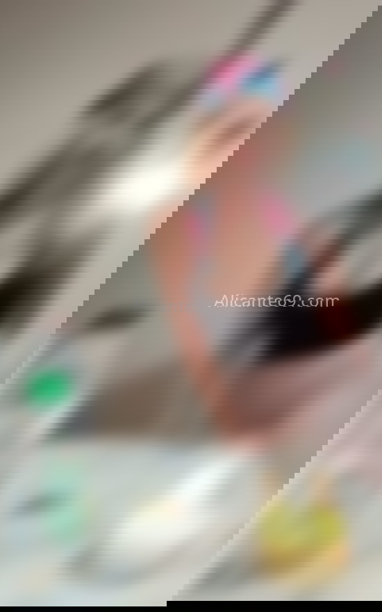 Masajista brasileña recién llegada. 642770276. Citas en ALICANTE, ALICANTE. www.alicante69.com.